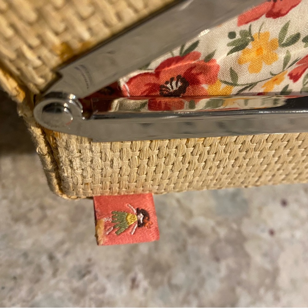 GYMBOREE Vintage Little hula Girl Hard Case bag purse Wicker Flowers - Picture 9 of 16